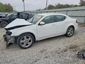 Dodge Avenger 2.4L 4 2011