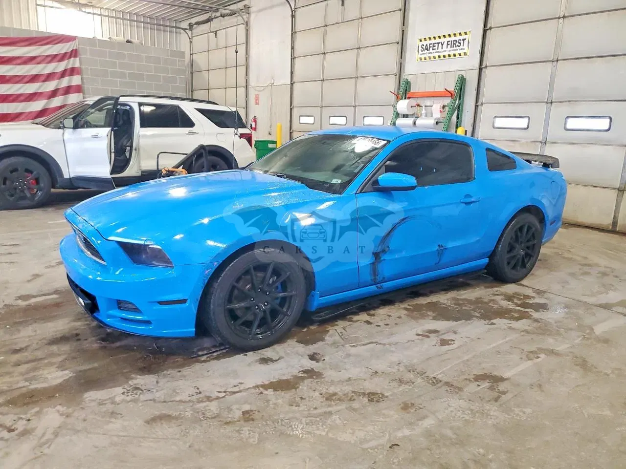 Ford Mustang 3.7L 6 2014