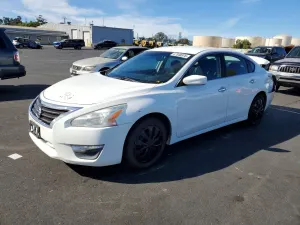 Nissan Altima 2.5L 4 2015