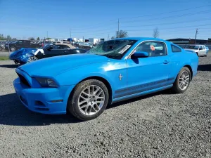 Ford Mustang 3.7L 6 2013