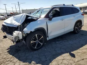 Toyota Highlander 3.5L 6 2022