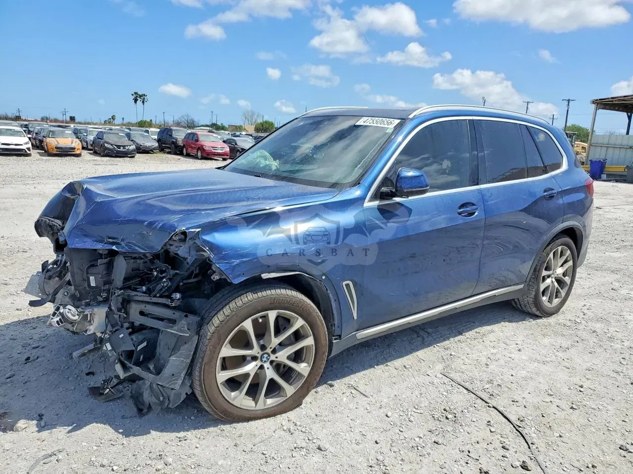 BMW X5 4.4L 8 2019