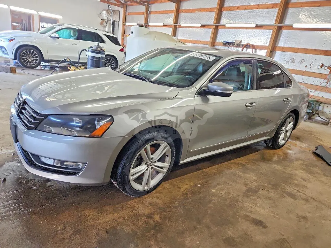 Volkswagen Passat 2.0L 4 2013