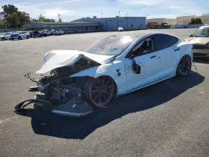 Tesla Model S 2018