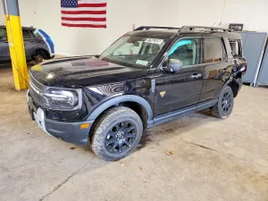 Ford Bronco 2.0L 4 2025