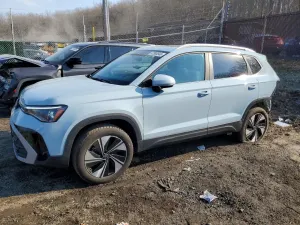 Volkswagen Taos 1.5L 4 2025