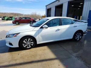 Nissan Altima 2.5L 4 2020