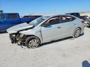 Hyundai Elantra 2.0L 4 2017