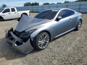 Infiniti Q60 3.7L 6 2015