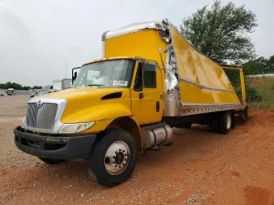 International DuraStar / 4000 6.7L 6 2018