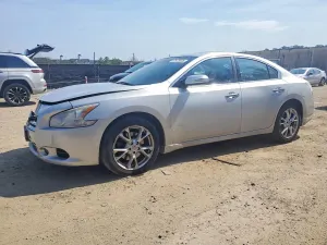 Nissan Maxima 3.5L 6 2013