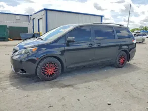 Toyota Sienna 3.5L 6 2013