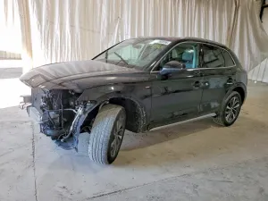 Audi Q5 2.0L 4 2022