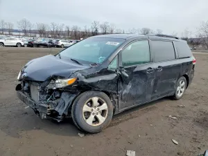 Toyota Sienna 3.5L 6 2014
