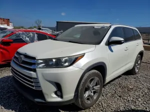 Toyota Highlander 3.5L 6 2017