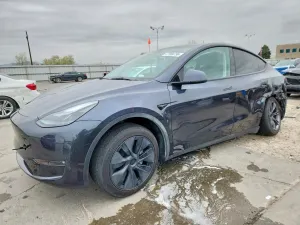 Tesla Model Y 2025