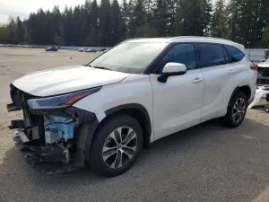 Toyota Highlander 3.5L 6 2021
