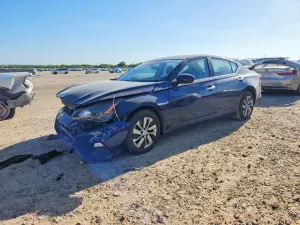 Nissan Altima 2.5L 4 2022