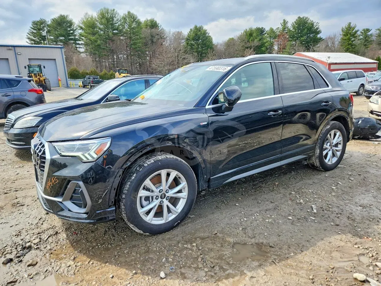 Audi Q3 2.0L 4 2025