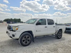 Toyota Tacoma 2.7L 4 2015