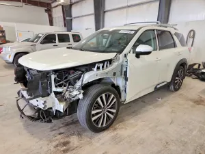 Nissan Pathfinder 3.5L 6 2022
