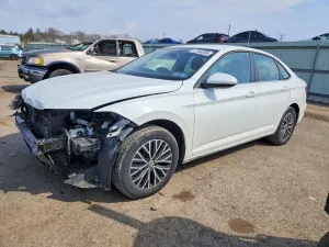 Volkswagen Jetta 1.4L 4 2021