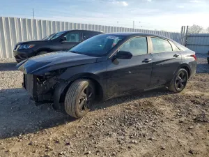 Hyundai Elantra 2.0L 4 2023