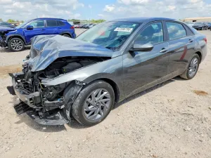 Hyundai Elantra 2.0L 4 2024