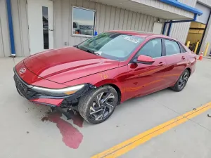Hyundai Elantra 2.0L 4 2024