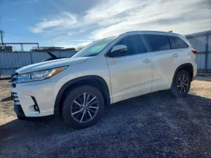 Toyota Highlander 3.5L 6 2017