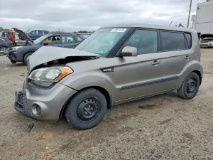 Kia Soul 1.6L 4 2013