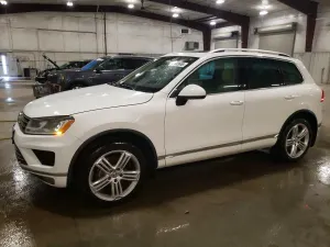 Volkswagen Touareg 3.6L 6 2016
