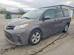 Toyota Sienna 3.5L 6 2018