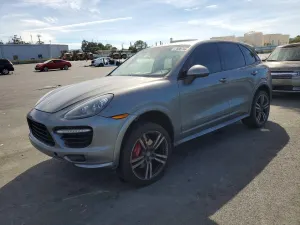Porsche Cayenne 4.8L 8 2014