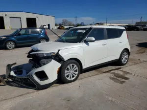 Kia Soul 2.0L 4 2022
