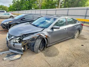 Nissan Altima 2.5L 4 2018
