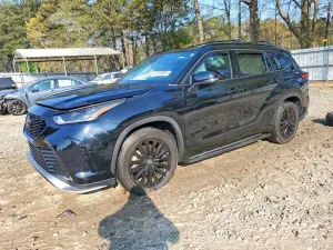 Toyota Highlander 2.4L 4 2023