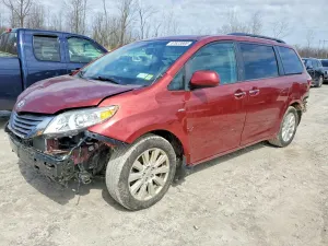 Toyota Sienna 3.5L 6 2017