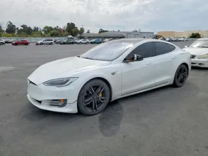 Tesla Model S 2016