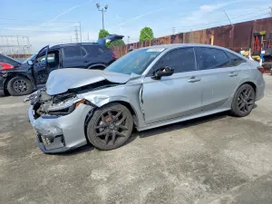 Honda Civic 2.0L 4 2025
