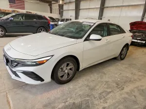 Hyundai Elantra 2.0L 4 2024