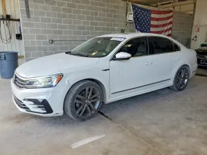 Volkswagen Passat 2.0L 4 2019