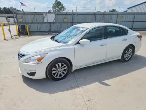 Nissan Altima 2.5L 4 2015