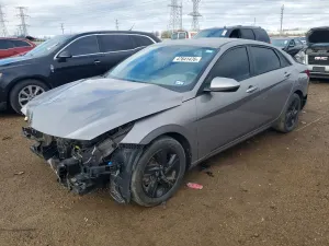 Hyundai Elantra 2.0L 4 2021