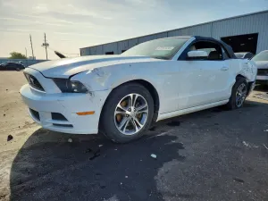 Ford Mustang 3.7L 6 2014