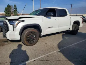 Toyota Tundra 3.4L 6 2025