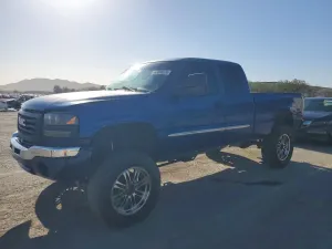 GMC Sierra 6.6L 8 2003