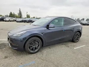 Tesla Model Y 2025