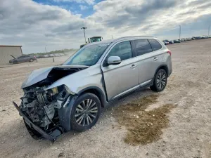 Mitsubishi Outlander 2.4L 4 2020