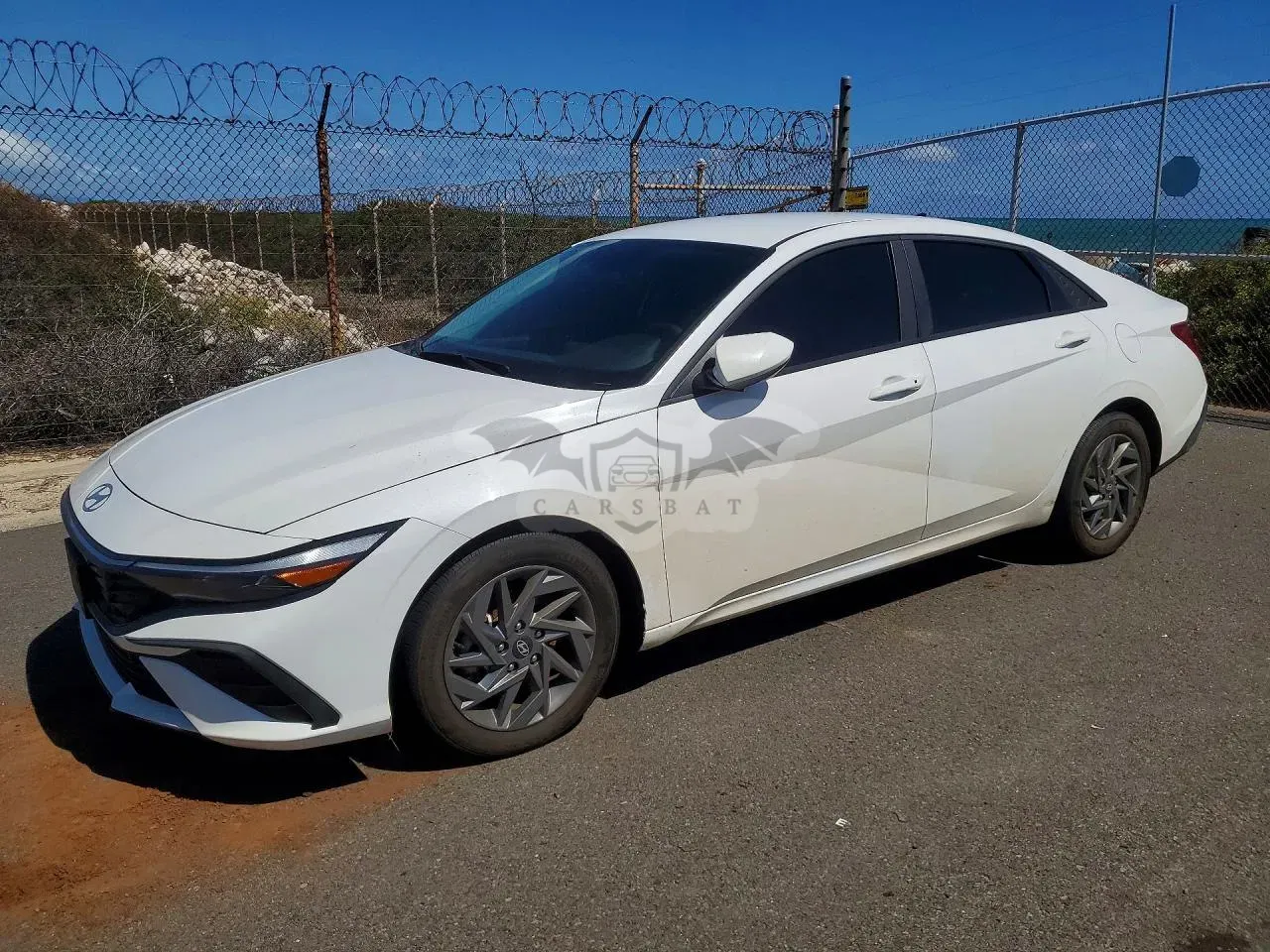 Hyundai Elantra 2.0L 4 2024